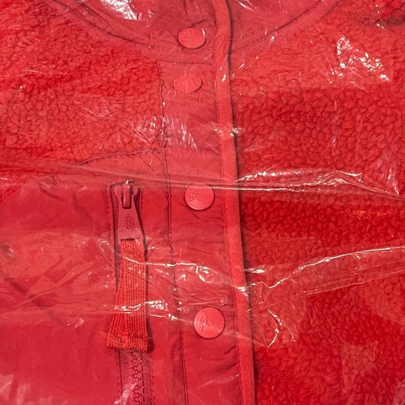 Free People Hit The Slopes Fleece Jacket, Cardinal Red - NWT - Picture 4 of 4